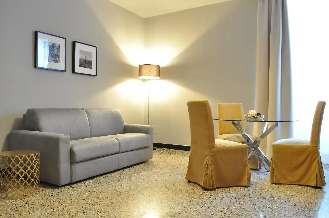Hnn Luxury Suites Janov