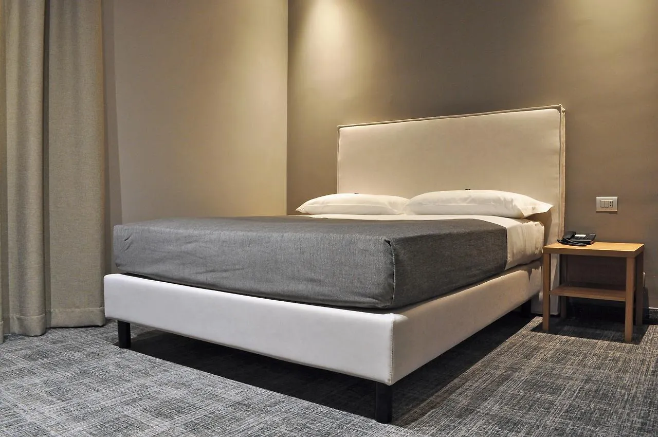 Hnn Luxury Suites 热那亚 酒店
