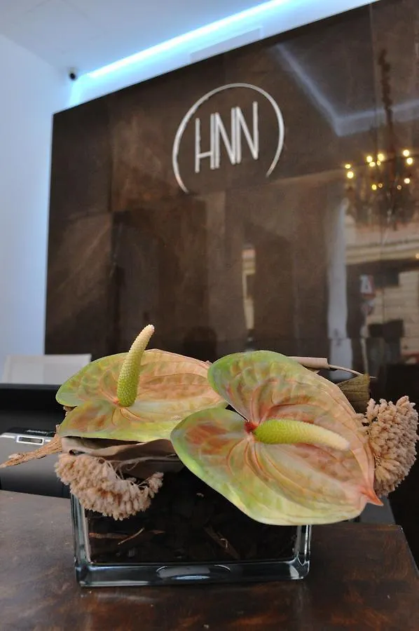 Hnn Luxury Suites Janov